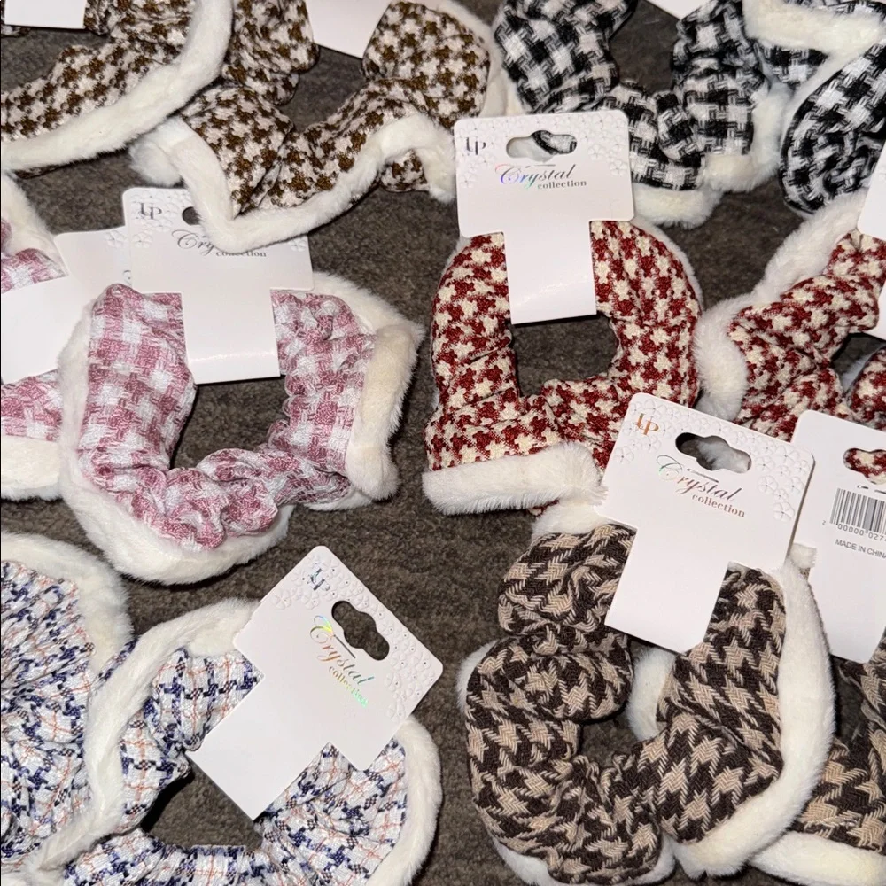 Stylish‎ Houndstooth and Plaid Hair Scrunchies